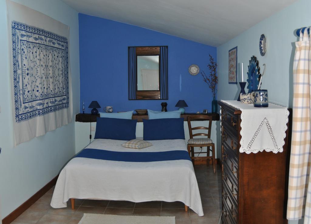 Chambre D'Hotes Les Junchas Bed & Breakfast Bourdeaux Room photo